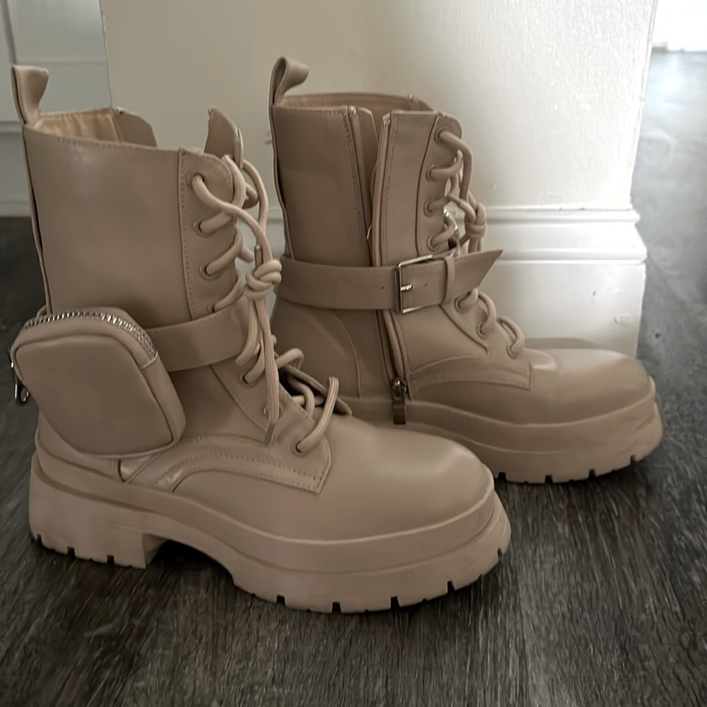Barely worn light pink/ nude chunky combat boots with removable strap pouch.